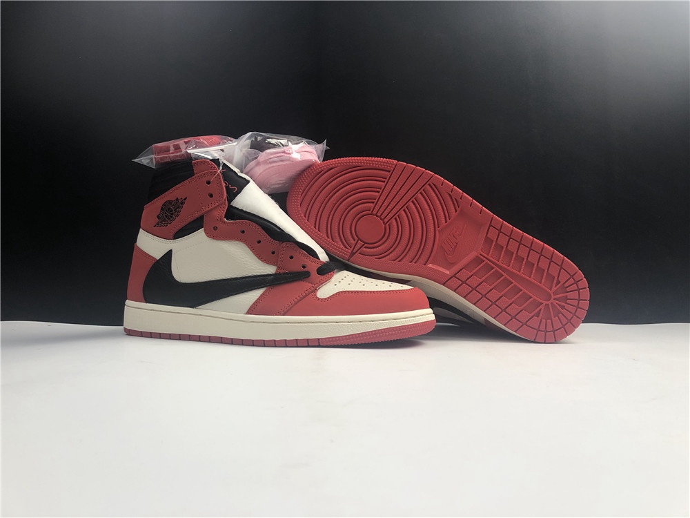 AIR JORDAN 1 HIGH OG CD4487100